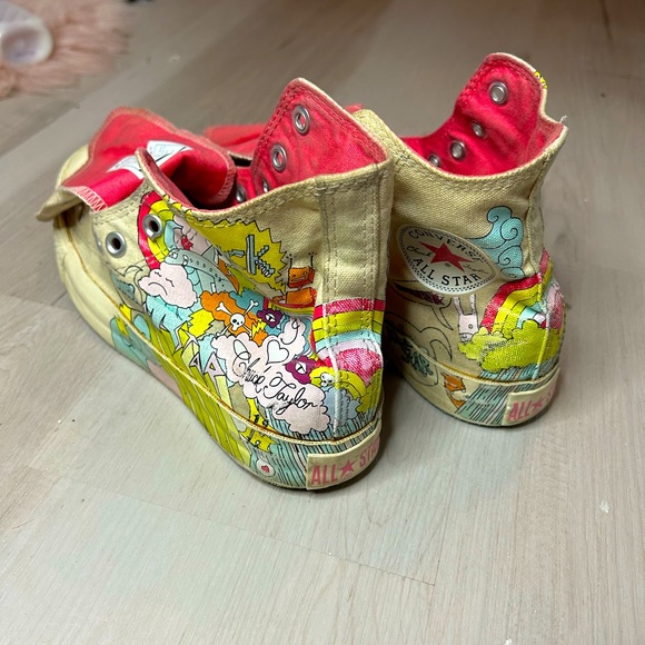 RARE GRAFFITI SKULL CONVERSE - Picture 2 of 3